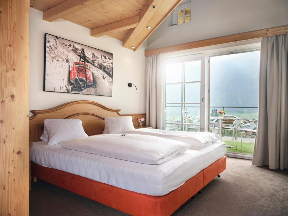 Hotel Garni Pinzgau, Fabian Huettl Neukirchen am Grossvenediger Luaran gambar