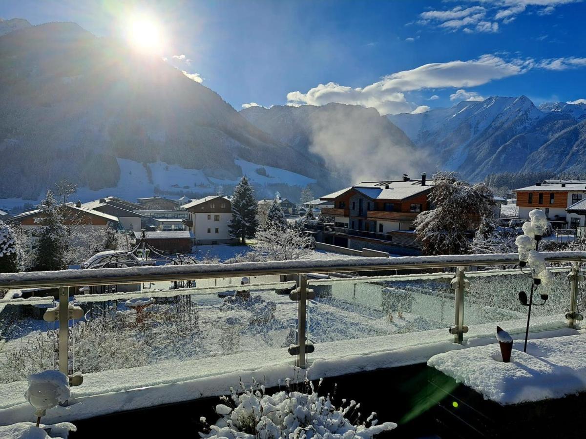 Hotel Garni Pinzgau, Fabian Huettl Neukirchen am Grossvenediger Luaran gambar